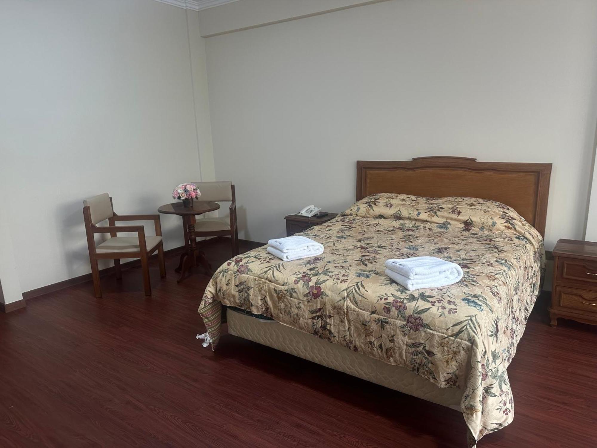 Hotel Oblitas Cochabamba Luaran gambar