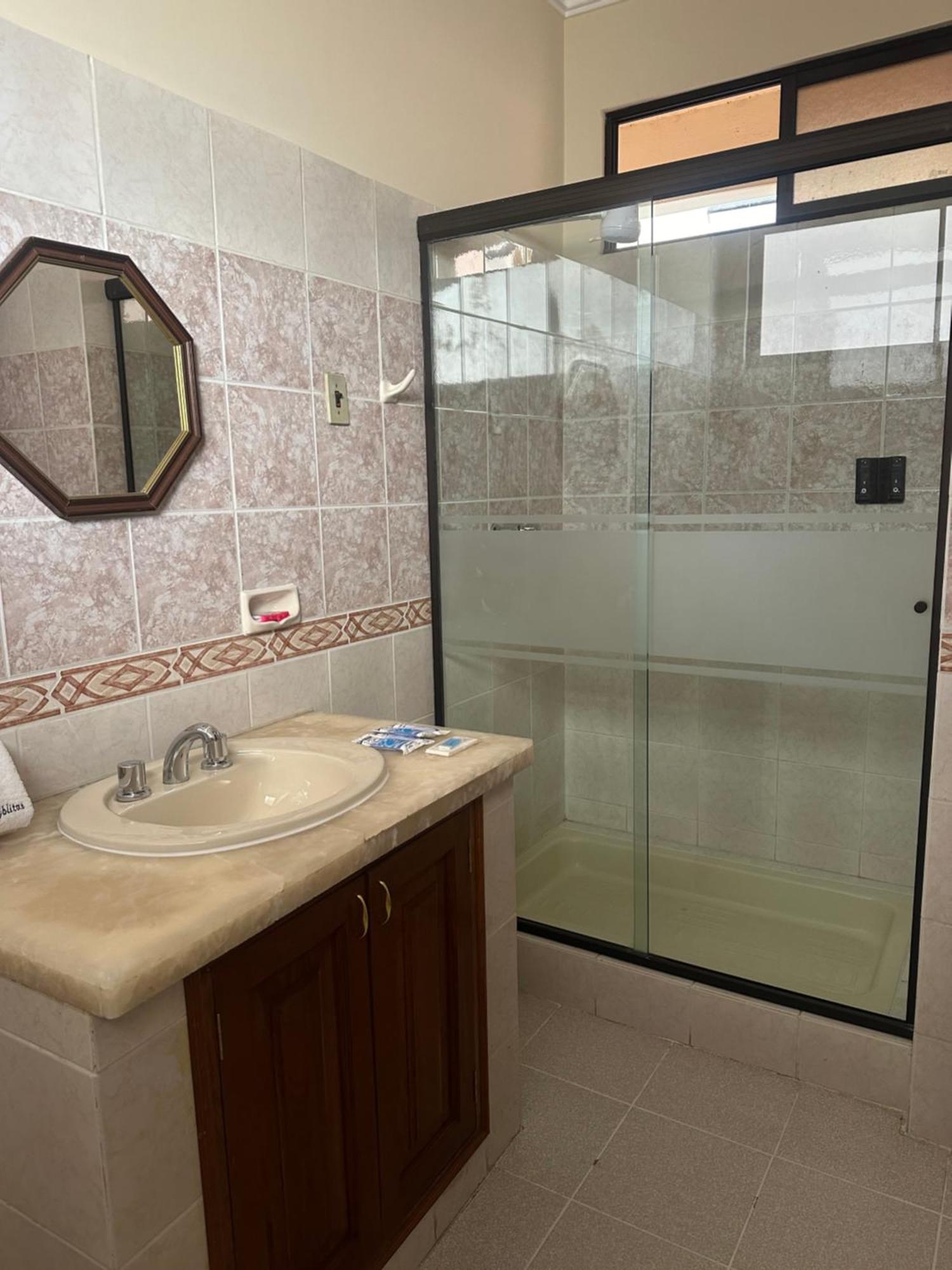 Hotel Oblitas Cochabamba Luaran gambar